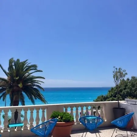 Cresp Hotel 2*